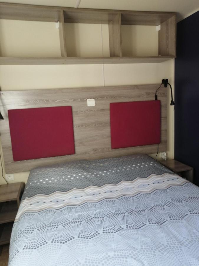 Charmant Mobil-Home Rocbaron المظهر الخارجي الصورة