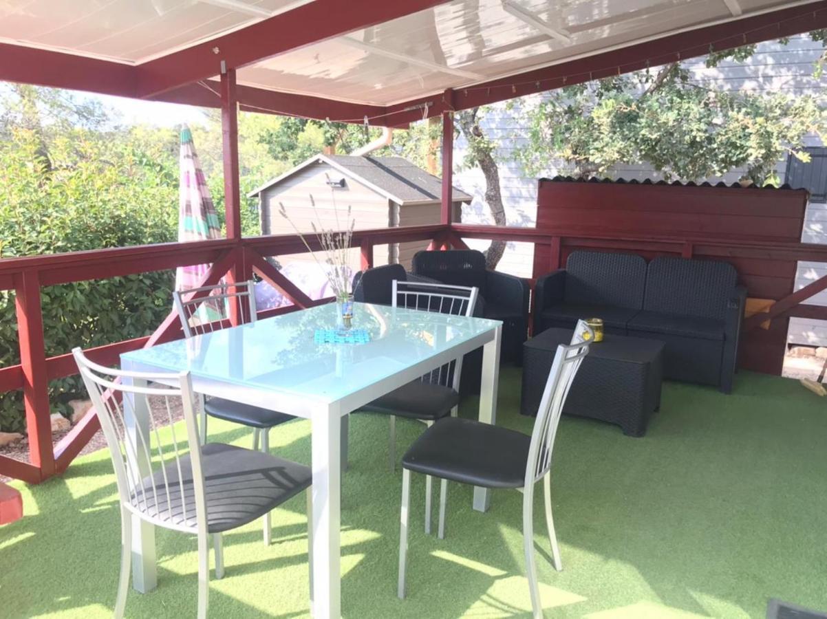 Charmant Mobil-Home Rocbaron المظهر الخارجي الصورة