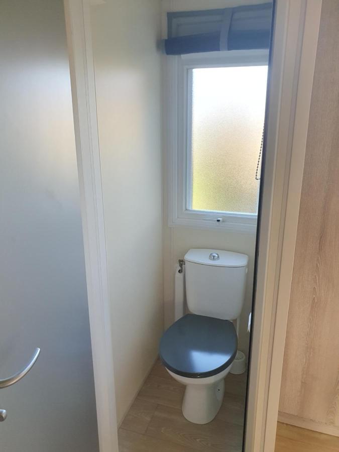 Charmant Mobil-Home Rocbaron المظهر الخارجي الصورة